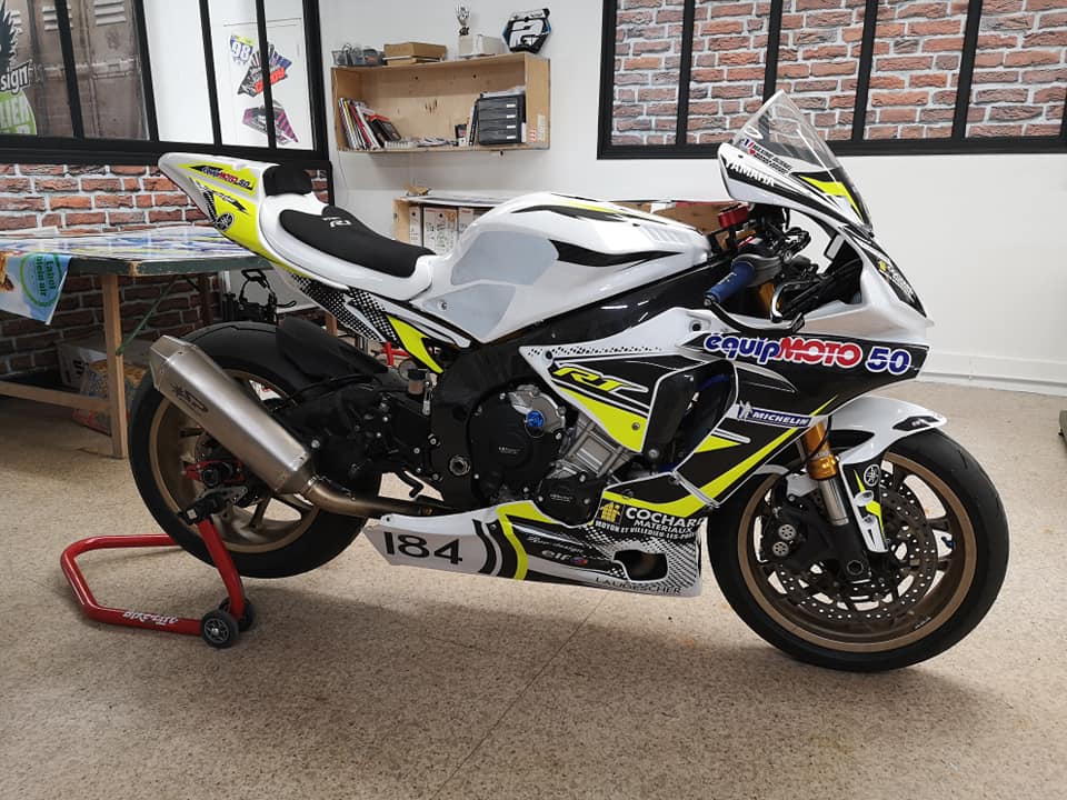 Kit déco piste Yamaha R1